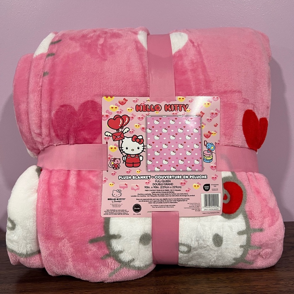 Hello Kitty Valentines Day Hearts Queen Size Blanket